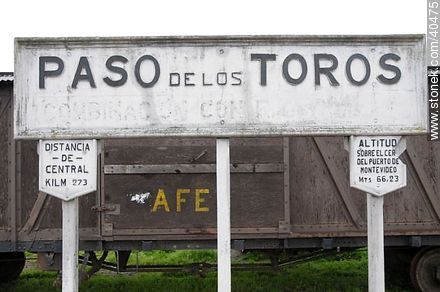 Cartel ferroviario de Paso de los Toros - Departamento de Tacuarembó - URUGUAY. Foto No. 40475
