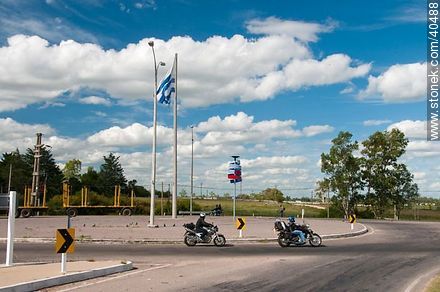 Motociclistas. - Departamento de Durazno - URUGUAY. Foto No. 40488