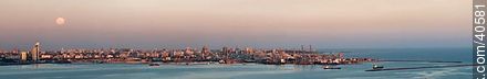 Panoramic view of Montevideo. Full Moon. - Department of Montevideo - URUGUAY. Photo #40581