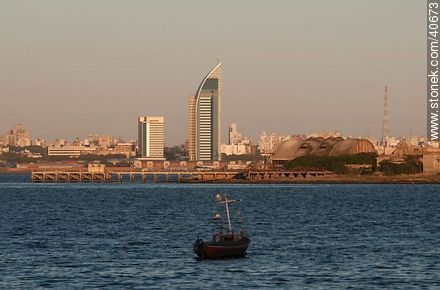 Montevideo Bay, Antel tower and Aguada Park - Department of Montevideo - URUGUAY. Photo #40673