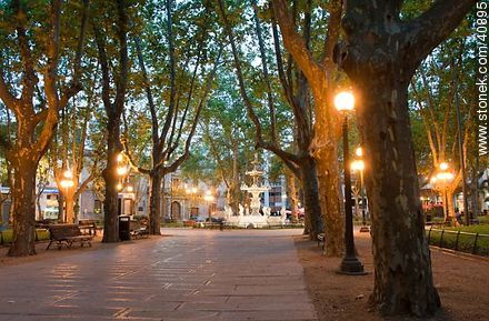 Plaza Constitución - Department of Montevideo - URUGUAY. Photo #40895