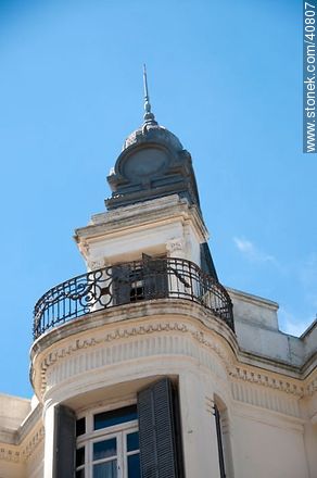 Terraza y cúpula del Bandes - Departamento de Montevideo - URUGUAY. Foto No. 40807