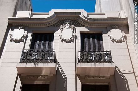 Art deco balcony - Department of Montevideo - URUGUAY. Photo #40798