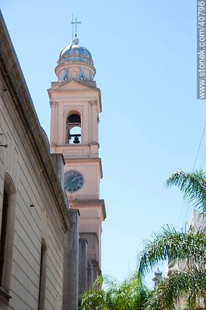 Cúpula, campanario y reloj de la Catedral Metropolitana - Departamento de Montevideo - URUGUAY. Foto No. 40796