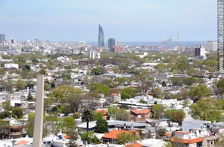 Torre de Antel, Aguada Park y las grúas del puerto - Departamento de Montevideo - URUGUAY. Foto No. 40931