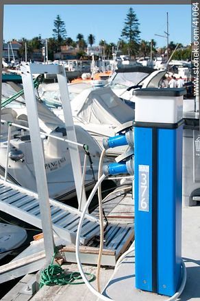 Power at the dock - Punta del Este and its near resorts - URUGUAY. Photo #41064