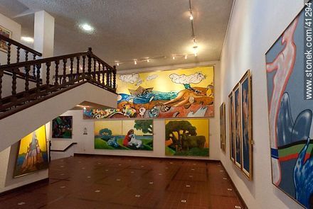 Museo Ralli en el barrio Beverly Hills de Punta del Este. - Punta del Este y balnearios cercanos - URUGUAY. Foto No. 41294