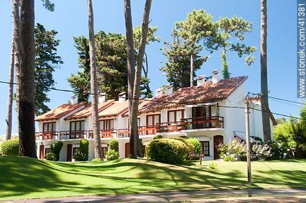 Apart hotel at Pedragosa Sierra Ave. - Punta del Este and its near resorts - URUGUAY. Photo #41381