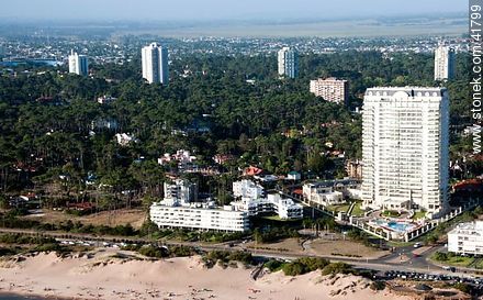 Torre Le Jardin - Punta del Este y balnearios cercanos - URUGUAY. Foto No. 41799