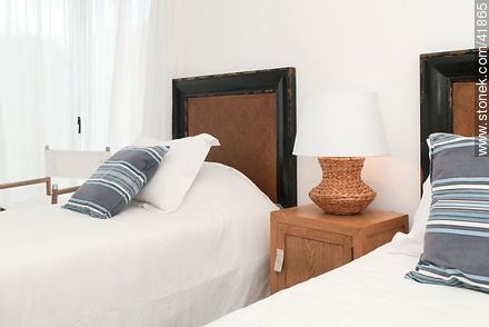 Dormitorio de residencia de verano puntaesteño - Punta del Este y balnearios cercanos - URUGUAY. Foto No. 41865