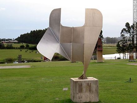 Pablo Atchugarry foundation. Outdoor exposure.  Miguel Battegazzore's sculpture. - Punta del Este and its near resorts - URUGUAY. Photo #42154