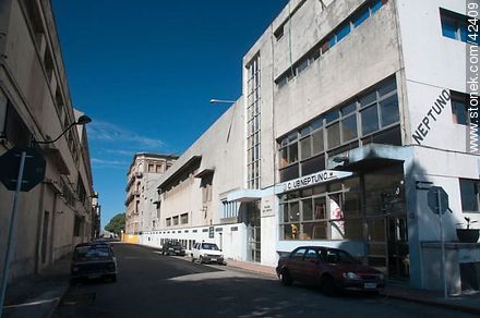 Club Neptuno - Department of Montevideo - URUGUAY. Photo #42409