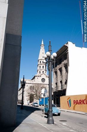 Parroquia San Francisco de Asís - Departamento de Montevideo - URUGUAY. Foto No. 42544