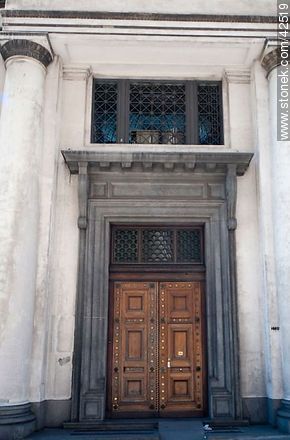 Banco de la República. Annex building. Zabala St. - Department of Montevideo - URUGUAY. Photo #42519