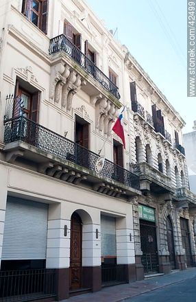 Calle 25 de Mayo. Embajada de Chile. - Departamento de Montevideo - URUGUAY. Foto No. 42499