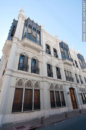 Junta Departamental de Montevideo at 25 de Mayo St.. - Department of Montevideo - URUGUAY. Photo #42487