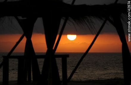 Sunset at sea. - Department of Maldonado - URUGUAY. Photo #42874