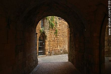 Sarlat-la-Canéda. Old City. - Region of Aquitaine - FRANCE. Photo #43189