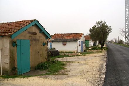 Viviendas de trabajadores de la ostra. - Región de Poitou-Charentes - FRANCIA. Foto No. 43283