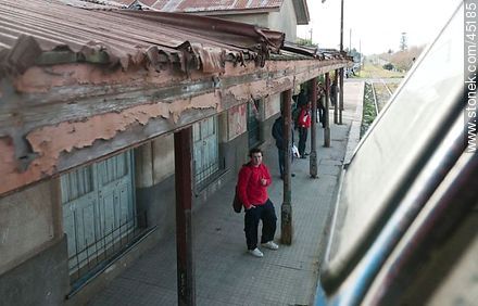 Estación La Paz - Departamento de Montevideo - URUGUAY. Foto No. 45185