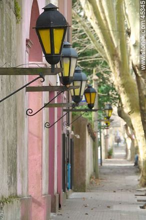 Calle Rivadavia - Departamento de Colonia - URUGUAY. Foto No. 45345