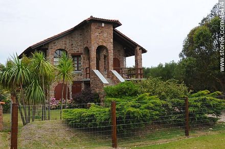 Casa de piedra - Departamento de Maldonado - URUGUAY. Foto No. 45474