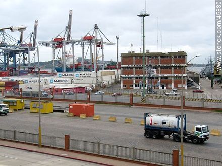 Port of Montevideo. - Department of Montevideo - URUGUAY. Photo #45830