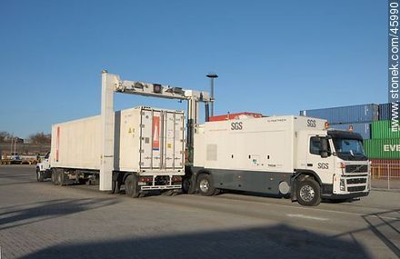 Escaner para análisis de carga de camiones. - Departamento de Montevideo - URUGUAY. Foto No. 45990
