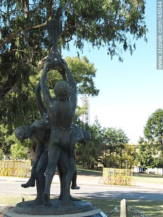 Monumento recordatorio de los campeonatos mundiales de fútbol - Departamento de Montevideo - URUGUAY. Foto No. 46044