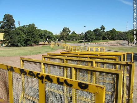 Fences to regulate the entry of spectators at Centenario Stadium - Department of Montevideo - URUGUAY. Photo #46015