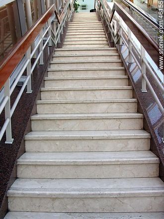 Escalera larga -  - IMÁGENES VARIAS. Foto No. 46155
