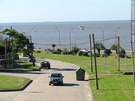 Calle Golfarini - Departamento de Montevideo - URUGUAY. Foto No. 46176