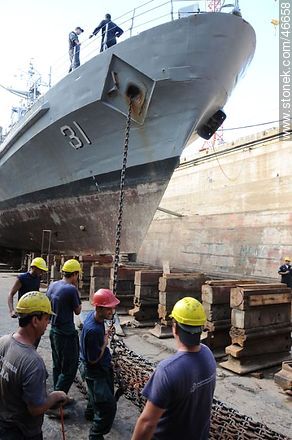Ship in dry dock for repair and maintenance - Department of Montevideo - URUGUAY. Photo #46658