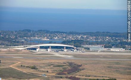 Aeropuerto de Carrasco desde el cielo. - Departamento de Canelones - URUGUAY. Foto No. 46814