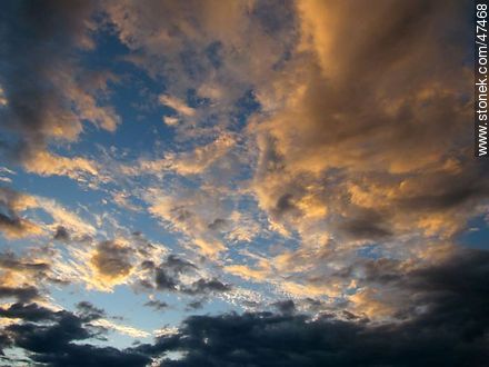 Clouds at sunrise - Department of Maldonado - URUGUAY. Photo #47468
