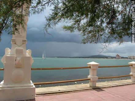 Stormy day in the promenade of Piriápolis - Department of Maldonado - URUGUAY. Photo #47674