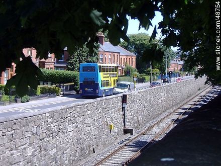 Vías de tren y calle paralela - ireland - ISLAS BRITÁNICAS. Foto No. 48754
