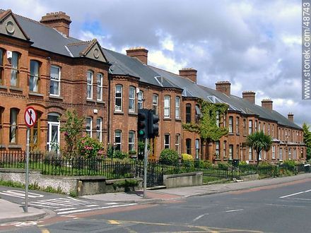 Typical Irish urban housing - Ireland - BRITISH ISLANDS. Photo #48743