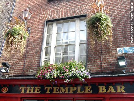 The Temple Bar en Temple Lane - ireland - ISLAS BRITÁNICAS. Foto No. 48643