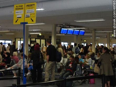 Sala de espera del aeropuerto de Dublín - ireland - ISLAS BRITÁNICAS. Foto No. 48585