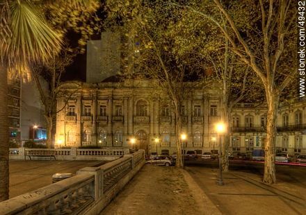Teatro Ateneo de Montevideo y Museo Pedagógico desde la Plaza Cagancha - Departamento de Montevideo - URUGUAY. Foto No. 49432