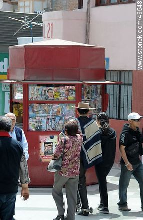 Peatonal de la Avenida Veintiuno de Mayo. Quisco de revistas. - Chile - Otros AMÉRICA del SUR. Foto No. 49543