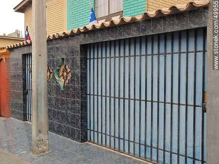 Particular decoracion del frente de una casa - Chile - Otros AMÉRICA del SUR. Foto No. 49955