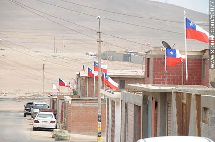 Periferia de Arica embanderada por el bicentenario - Chile - Otros AMÉRICA del SUR. Foto No. 50077