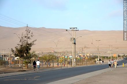 Avenida Capitán Ávalos at the east of the City of Arica. - Chile - Others in SOUTH AMERICA. Photo #50201