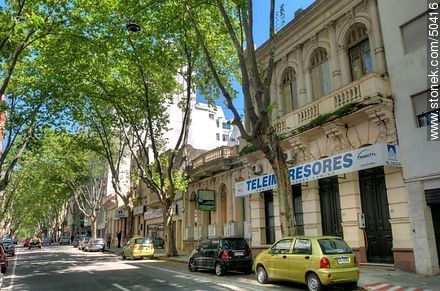 Calle Canelones y Paraguay - Departamento de Montevideo - URUGUAY. Foto No. 50416