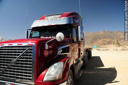 Camión cisterna marca Volvo - Chile - Otros AMÉRICA del SUR. Foto No. 50626