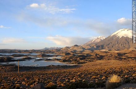 Cotacotani lagoons and volcanoes Pomerape and Parinacota. Altitude: 4640m. - Chile - Others in SOUTH AMERICA. Photo #50711