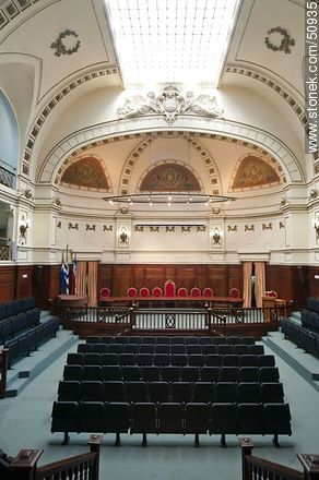 School of Law. Auditorium. - Department of Montevideo - URUGUAY. Photo #50935