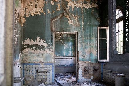 Vilardebo Hospital in ruinous state - Department of Montevideo - URUGUAY. Photo #50977